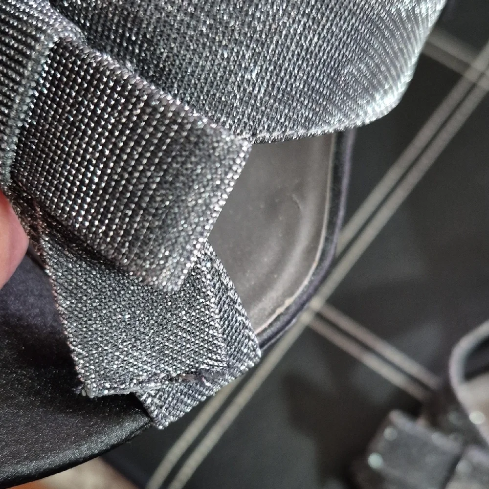 Ann Marino Silver Metallic Bow Slip-On Heels - Picture 7 of 7